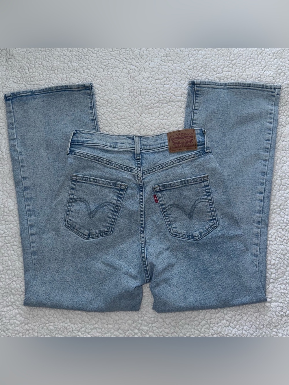 Levi's High Waisted Crop Flare Light Wash sz W 28 / L27